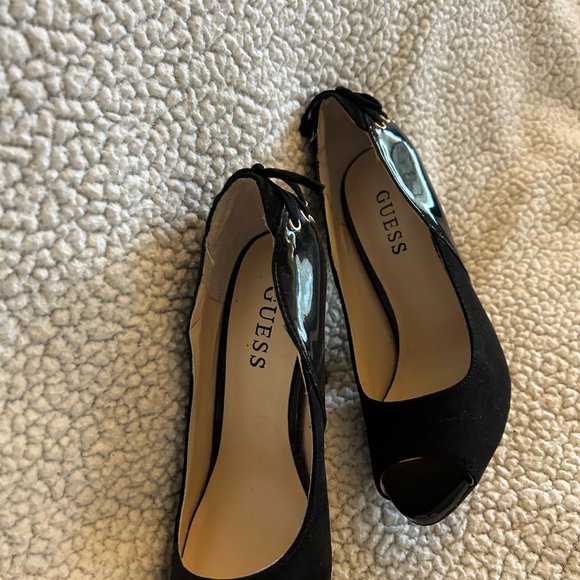 Heels - Picture 2 of 4